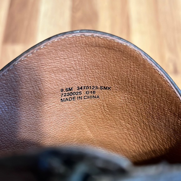 Gently Used Frye Madeline Short - Picture 6 of 7